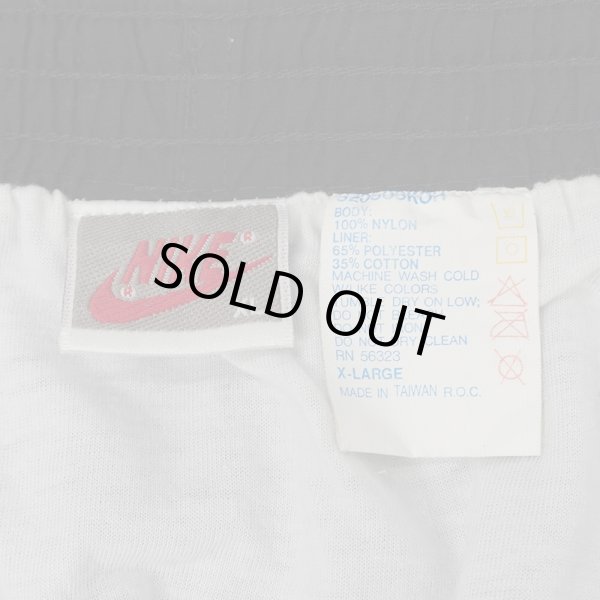 画像3: 90's NIKE ナイロンショーツ "ALL BLACK / 銀タグ" (3)