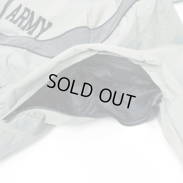 画像5: 【MEDIUM-REGULAR / DEADSTOCK】00's US.ARMY IPFU ナイロントレーニングジャケット (5)