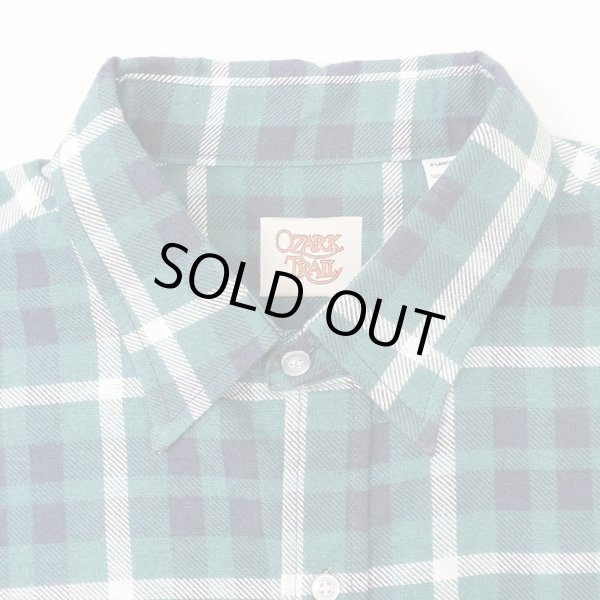 画像4: 80's OZARK TRAIL プリントネルシャツ "MADE IN USA / DEADSTOCK" (4)