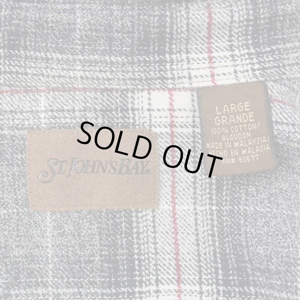 画像2: 90-00's ST. JOHN'S BAY フランネル ボタンダウンシャツ "Black Ombre Plaid" (2)