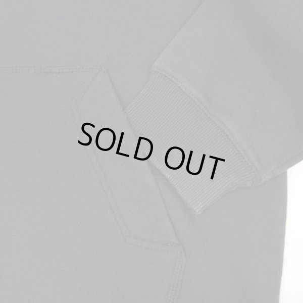 画像4: 00's NIKE スウォッシュロゴ刺繍 スウェットパーカー "BLACK" (4)