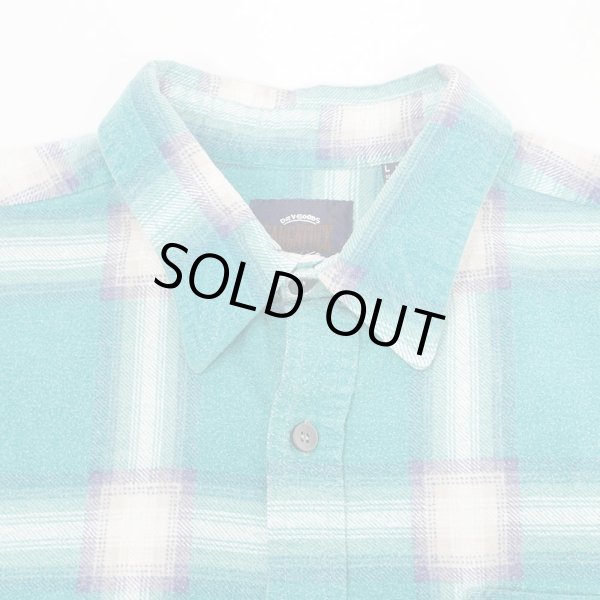 画像3: 90's SAUGATUCK プリントネルシャツ "OMBRE PLAID" (3)