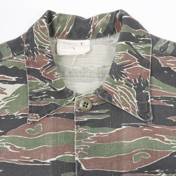 画像4: 90's Burk Manufacturing タイガーストライプカモ柄 BDUジャケット "MADE IN USA" (4)