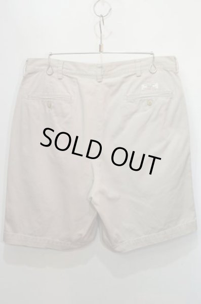 画像2: POLO Ralph Lauren 2タック チノショーツ "TYLER SHORT / KHAKI" (2)