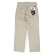 画像1: 00's Lee 2タック チノトラウザー "W32 L30 / LIGHT BEIGE / DEADSTOCK" (1)