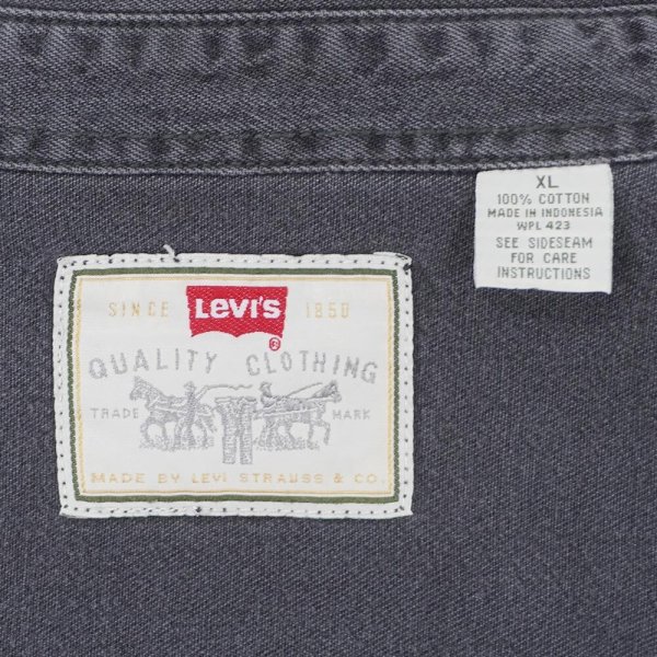 画像2: 90-00's Levi's ブラックデニム ワークシャツ (2)