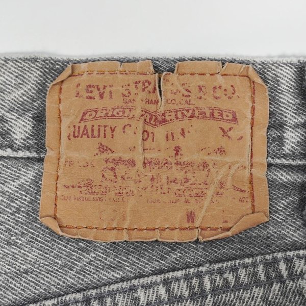 画像3: 90's Levi's 501-0602 ケミカルウォッシュ 先染めブラックデニムパンツ "MADE IN USA" (3)
