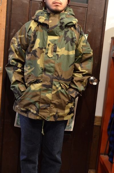 画像2: 02' US ARMY 1st generation GORE-TEX PARKA SHORT丈 "DEADSTOCK”