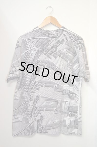 90's M.C.エッシャー 総柄TEE|VINTAGE / ヴィンテージ-T-SHIRT 90's M.C.エッシャー 総柄TEE|VINTAGE / ヴィンテージ-T-SHIRT