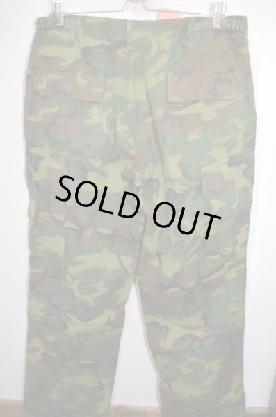 画像2: 60's US ARMY グリーンリーフカモ PANTS (2)