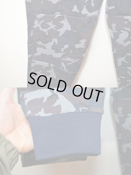 画像4: NIKE TECH FLEECE CAMO PANTS “NAVY” (4)
