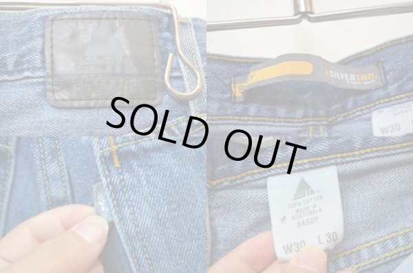 画像3: 00's Levi's バギーパンツ ?シルバータブ″ (3)