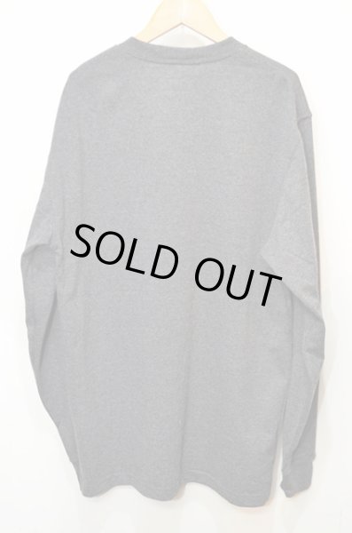 画像2: Carhartt ポケット付き L/S Tシャツ “Charcoal” (2)