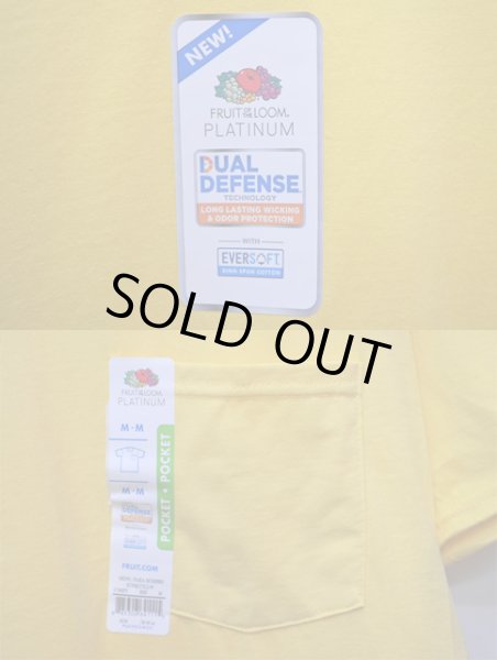 画像3: 日本未発売 FRUIT OF THE LOOM ポケットTシャツ “SUNSET YELLOW” (3)