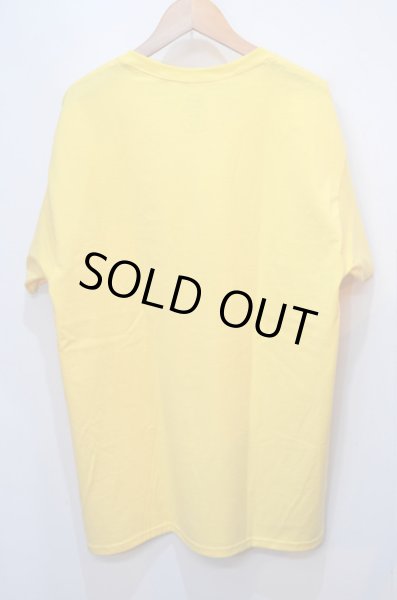 画像2: 日本未発売 FRUIT OF THE LOOM ポケットTシャツ “SUNSET YELLOW” (2)
