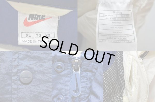 画像4: 90's NIKE メッシュ切り替え ナイロンジャケット (4)
