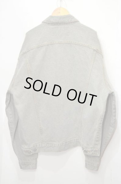 画像2: 90's GUESS グレーデニムトラッカージャケット “MADE IN USA” (2)