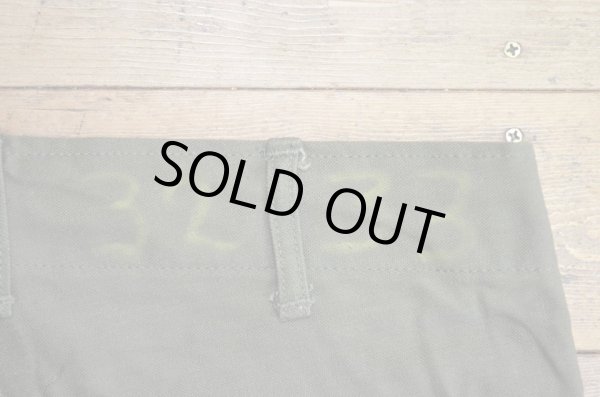 画像4: 70's US.ARMY コットンサテンベイカーパンツ “非対称ポケット / DEADSTOCK” (4)