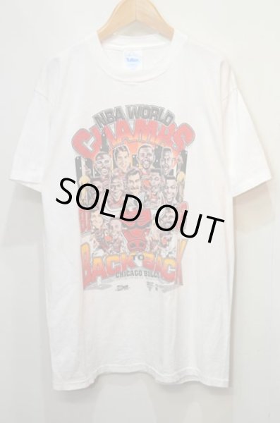 画像1: 90's CHICAGO BULLS プリントTシャツ (1)