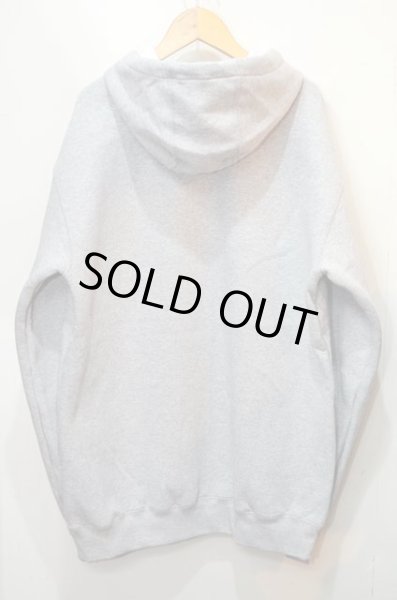 画像2: 日本未発売 Carhartt 袖プリント入り スウェットパーカー "GRAY" (2)