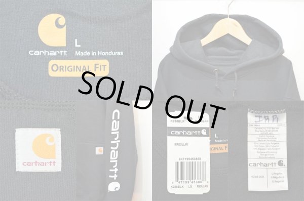 画像3: 日本未発売 Carhartt 袖プリント入り スウェットパーカー "BLACK" (3)