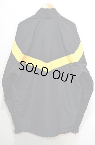 画像2: US.ARMY APFU ナイロントレーニングジャケット “MEDIUM-REGULAR / DEADSTOCK” (2)