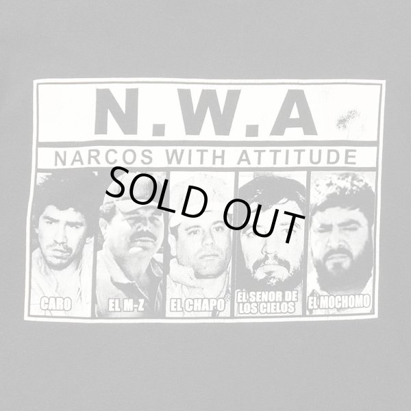 画像2: 00's N.W.A "NARCOS WITH ATTITUDE" パロディプリントTシャツ (2)
