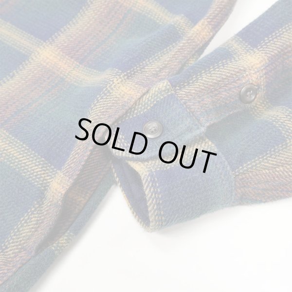 画像4: 00's ORVIS ヘビーネルシャツ "Navy × Brown Plaid" (4)