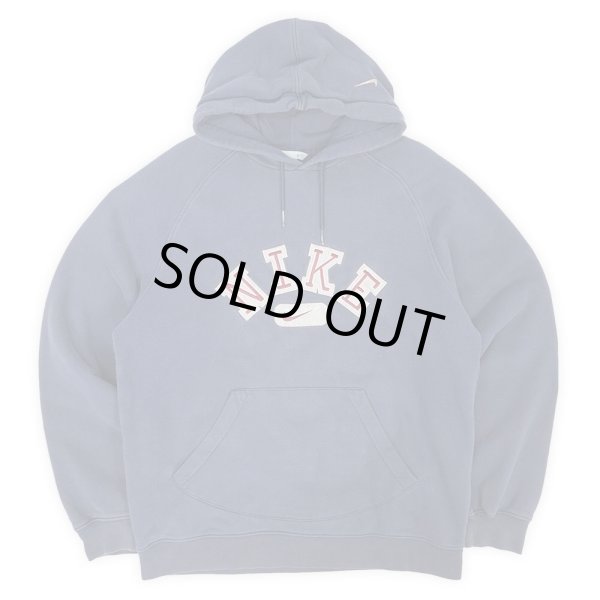 画像1: 00's NIKE ロゴワッペン スウェットパーカー (1)