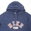 画像3: 00's NIKE ロゴワッペン スウェットパーカー (3)