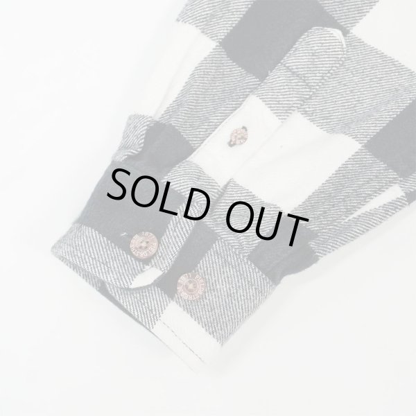 画像4: 00's Field & Stream ブロックチェック柄 ヘビーネルシャツ "White × Black" (4)