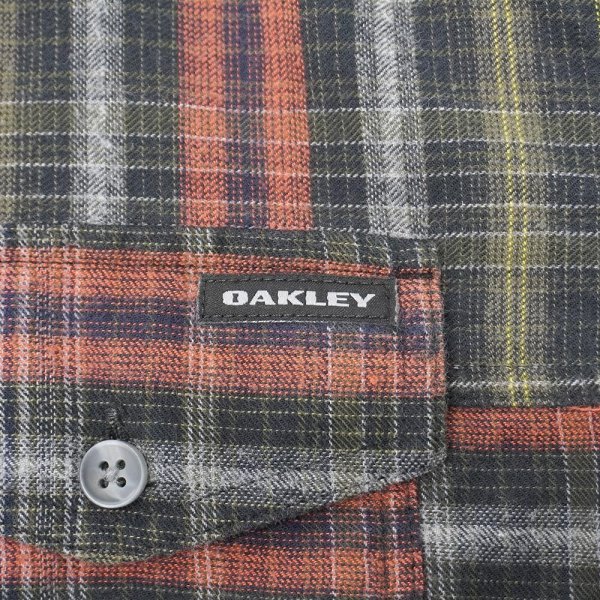 画像3: 00's OAKLEY レギュラーカラーシャツ (3)