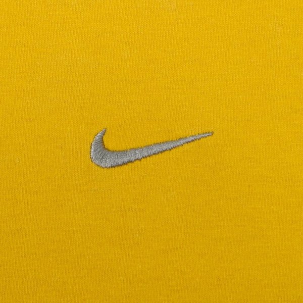 画像3: 00's NIKE スウォッシュロゴ刺繍 Tシャツ “MUSTARD” (3)