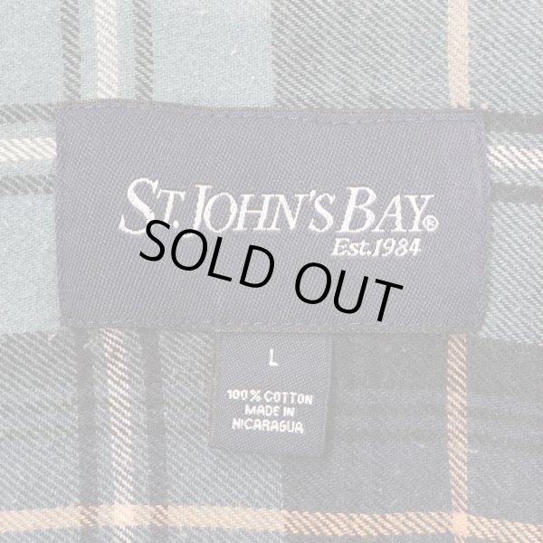 画像2: 00's ST JOHN'S BAY フランネル ボタンダウンシャツ “Blue × Black Plaid” (2)