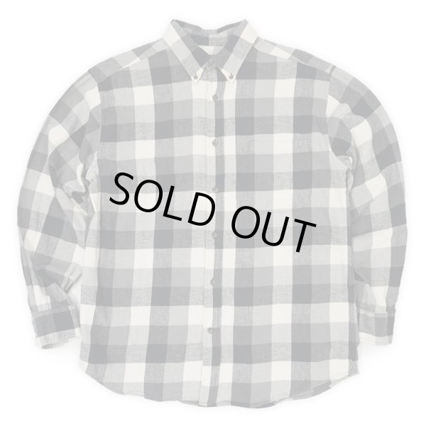 画像1: 90-00's ST JOHN'S BAY フランネル ボタンダウンシャツ “White × Black Plaid” (1)