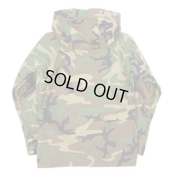 画像2: 00's US.ARMY ECWCS ウッドランドカモ柄 GORE-TEX PARKA "SMALL-SHORT / DEADSTOCK" (2)