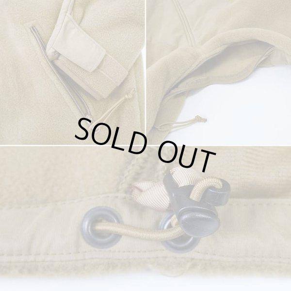 画像5: 【DEADSTOCK / COYOTE BROWN】US. Armed Forces ECWCS GEN2 LEVEL3 POLARTEC フリースジャケット (5)
