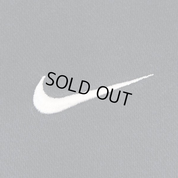 画像2: 00's NIKE スウォッシュロゴ刺繍 パーカー (2)