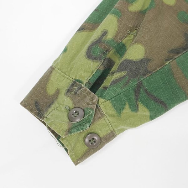 画像4: 60's US.ARMY ERDL ジャングルファティーグジャケット "グリーンリーフカモ / MEDIUM-REGULAR" (4)