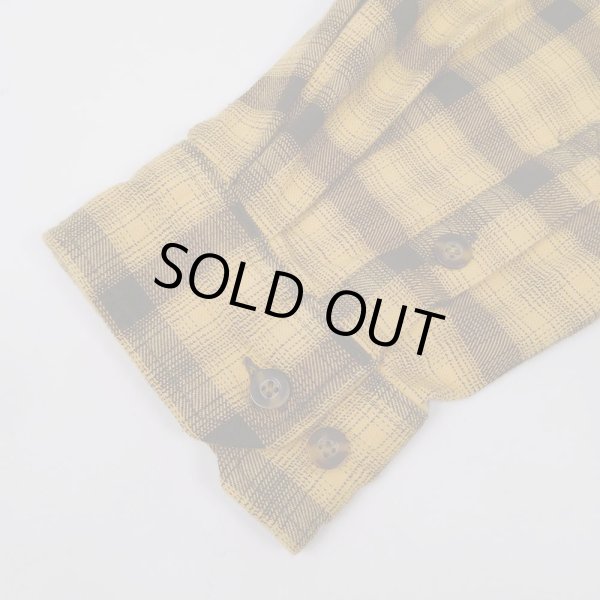 画像5: 00's Carhartt オンブレチェック柄 ボタンダウンシャツ (5)