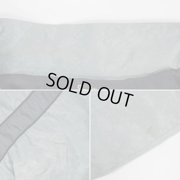 画像4: 00's US.ARMY IPFU ピクセルカモ柄 ナイロントレーニングジャケット "LARGE-SHORT" (4)