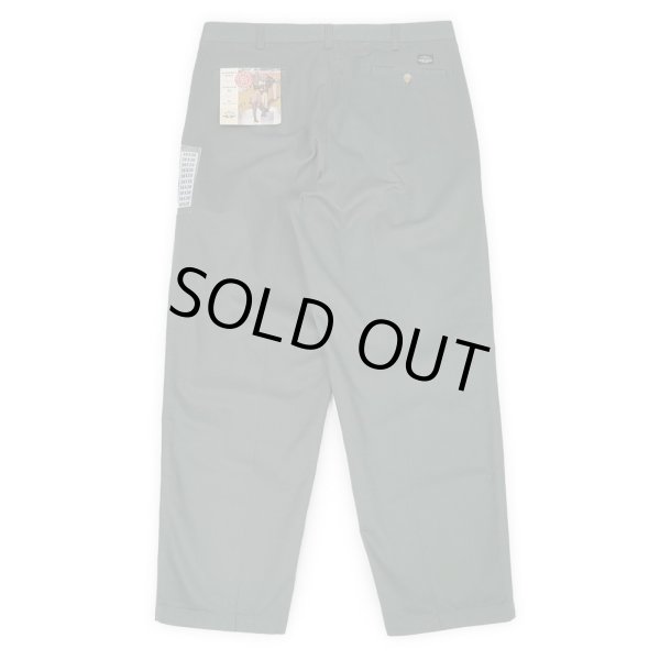 画像2: 90's FLYERS 2タック チノトラウザー "DEADSTOCK / W36 L30 / OLIVE" (2)