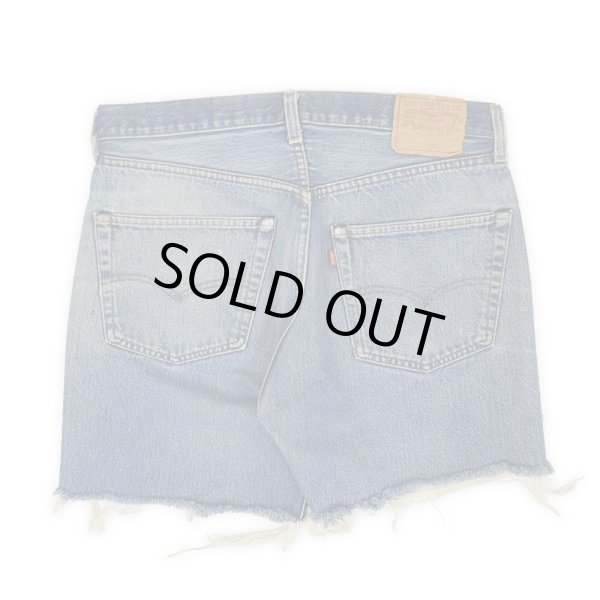 画像2: 80's Levi's 501 カットオフ デニムショーツ "赤耳 / MADE IN USA" (2)
