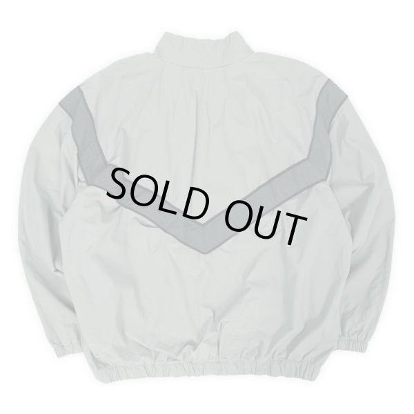 画像2: 00's US.ARMY IPFU ナイロントレーニングジャケット "LARGE-REGULAR" (2)