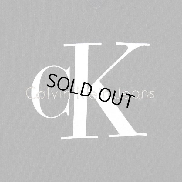 画像3: 90's Calvin Klein Jeans 前V スウェット "MADE IN CANADA" (3)