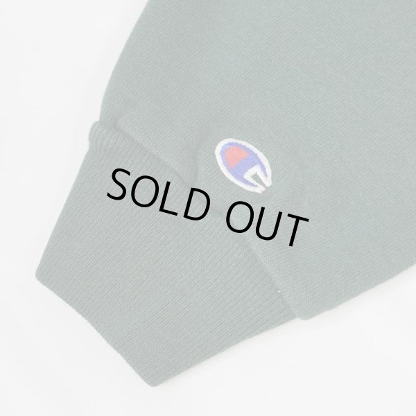 画像4: 90's Champion スプリクトロゴ刺繍 スウェット "MADE IN USA" (4)