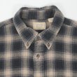画像3: 00's Arrow フランネル ボタンダウンシャツ "Black Ombre Plaid" (3)