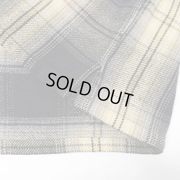 画像4: Late 90's ST JOHN'S BAY ヘビーネルシャツ "Black Ombre Plaid" (4)