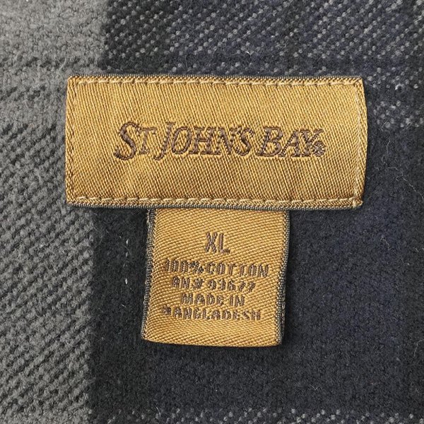 画像2: Late 90's ST JOHN'S BAY ヘビーネルシャツ "Dark Navy Plaid" (2)