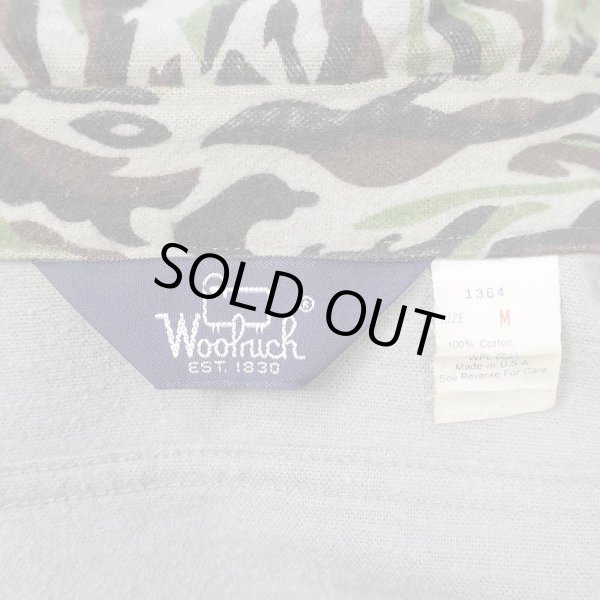 画像2: 80's WOOLRICH シャドーバークカモ柄 シャモアクロスシャツ "MADE IN USA" (2)